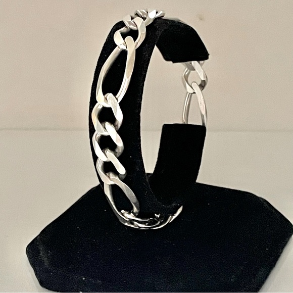 Mens Heavy Figaro Link Bracelet 925 Sterling Silver Italy - Picture 8 of 8